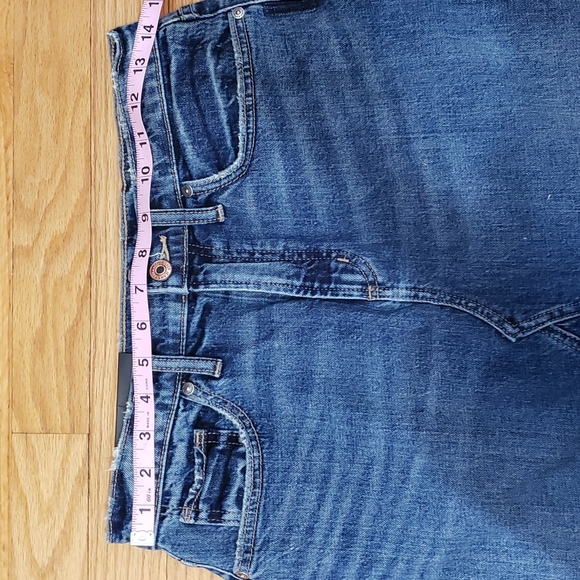 NWT Silver Jeans - Frisco Mini Jean Skirt High Rise Denim size 4 - Picture 8 of 9